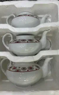 قوری سفید سه سایزی (کوچک، متوسط، بزرگ)