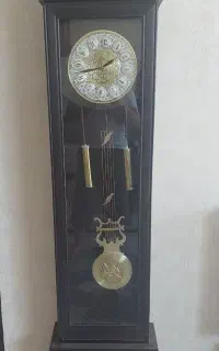 ساعت ایستاده دکوراتیو چوبی  شیک و سالم