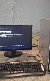 کیس و مانیتور