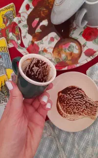 فال قهوه وتاروت( حضوری و غیر حضوری)