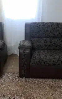 مبل ۷ نفره تمیز سالم فقط سه نفرش استفاده شده