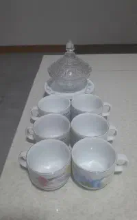 سرویس فنجان و نعلبکی و شکلات خوری کریستالی