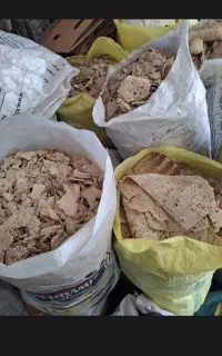 خرید و فروش نان خشک