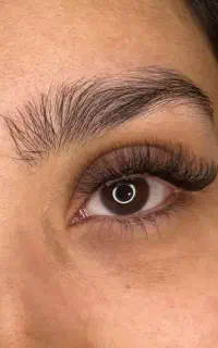 اکستنشن مژه. لیفت مژه و ابرو