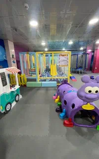 مربی خانه بازی