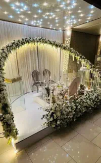 تالار زیبای گلهـا  ابتدای گلدشت (بازسازی شده)