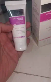 کرم ۵ کاره رفع چین و چروک صورت