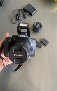دوربین 850d کانن ( در حد نو)