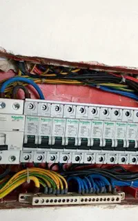 تعمیر آیفون برق ساختمان نورپردازی دوربین مدار بسته