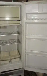 لوازم خانگی یخچال وگاز 3شعله