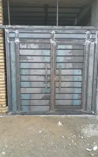ساخت انواع درب پنجره سازی برادران چوبین