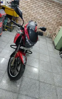 متور اپاچی 180