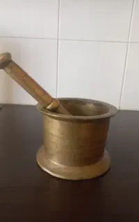 هاونگ قدیمی برنجه