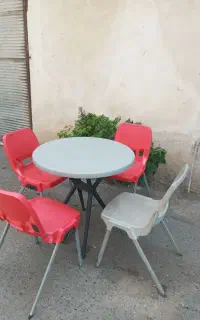 میز و صندلی محکم