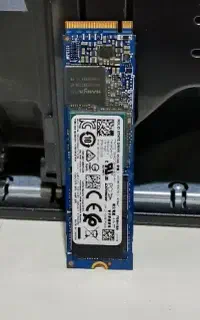 ssd 256g  TOSHBA