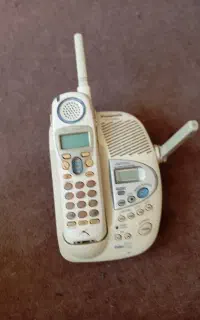گوشی بیسیم پاناسونیک مدل KX-TG2224W