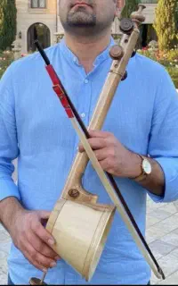 آموزش کمانچه (عجیبه واقعا)