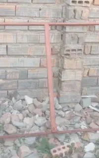 تخت فلزی