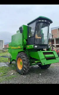 کمباین برای برداشت کلزا و گندم