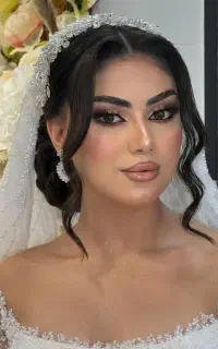 شینیون آرایش ۸۰۰