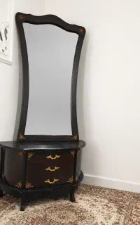 آینه و کنسول روانسر