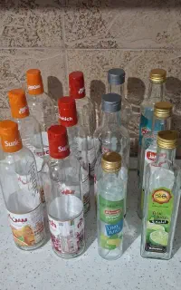 بطری شیشه  و نوشابه و ظروف نگهدارنده