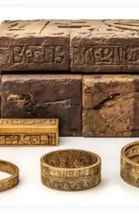 مقداری طلای نو با صد روی تابلو بفروش میرسد