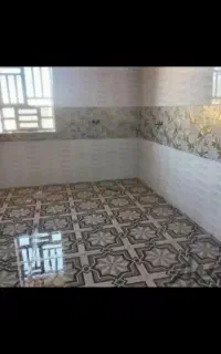 کاشی و سرامیک کار ( کاشی و سرامیک کاری با چسب)
