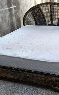 فروش تخت دو نفره ۱۶۰ سانت با تشک