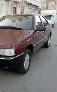 پژو ۴۰۵ مدل ۸۱ بی رنگ