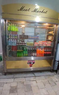 دو عدد یخچال ی عدد شیر سردکن 300لیتری