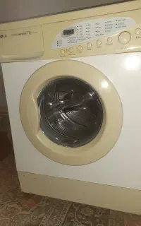 ماشین لباسشویی  7  کیلویی lG کارکرده،