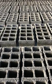 انواع بلوک سیمانی .و پوکه