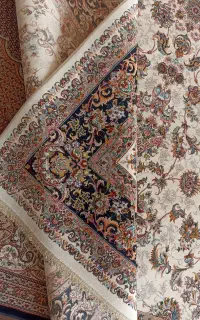 یک تخته فرش 9متری 700 شانه درجه یک طراکم 2550