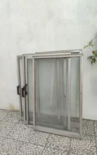 پنجره آلومینیومی