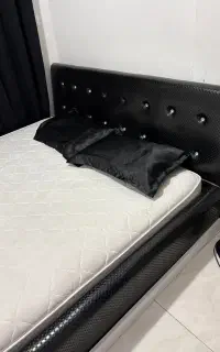 تخت دونفره چرم بدون تشک