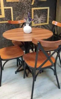 صندلی چوبی لهستانی کد ۱۲۹
