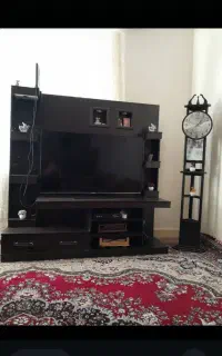میز تی وی با ساعت