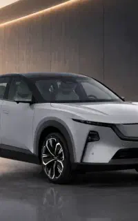 ثبت نام مزدا ای زد ۶۰ ez60 و ولوو xc70