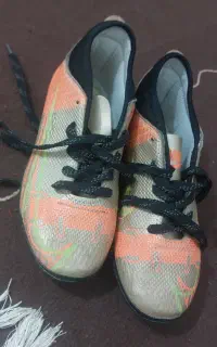 کفش فوتبالی سایز37