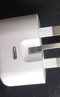 شارژراصلی ایفون وگاردایفون۱۶نرمال