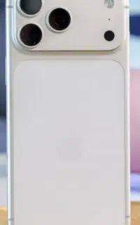 ۱۷ پرومکس سفید silver 17 pro max نات اکتیو پلمپ ZA