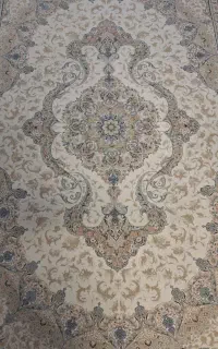 فرش ۴متری ۱۵۰۰ شانه کاملا نو