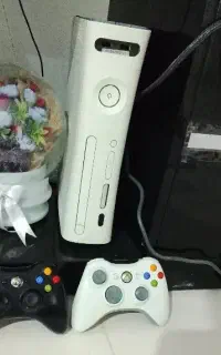 Xbox 360 معاوضه با لپ تاپ یا فروش