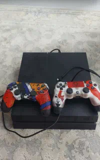 دستگاه ps4 اسلیم یک ترا همراه با دو دسته اصلی بافت