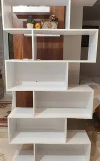 شلف و کتابخانه سفید رنگ