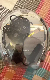 یک عدد هدفون کاملا نو