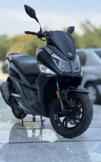 sym j200