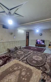 یک طبقه ونیم راه جدا 120متر حصار امام