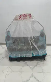 گهواره تاشو فلزی محکم